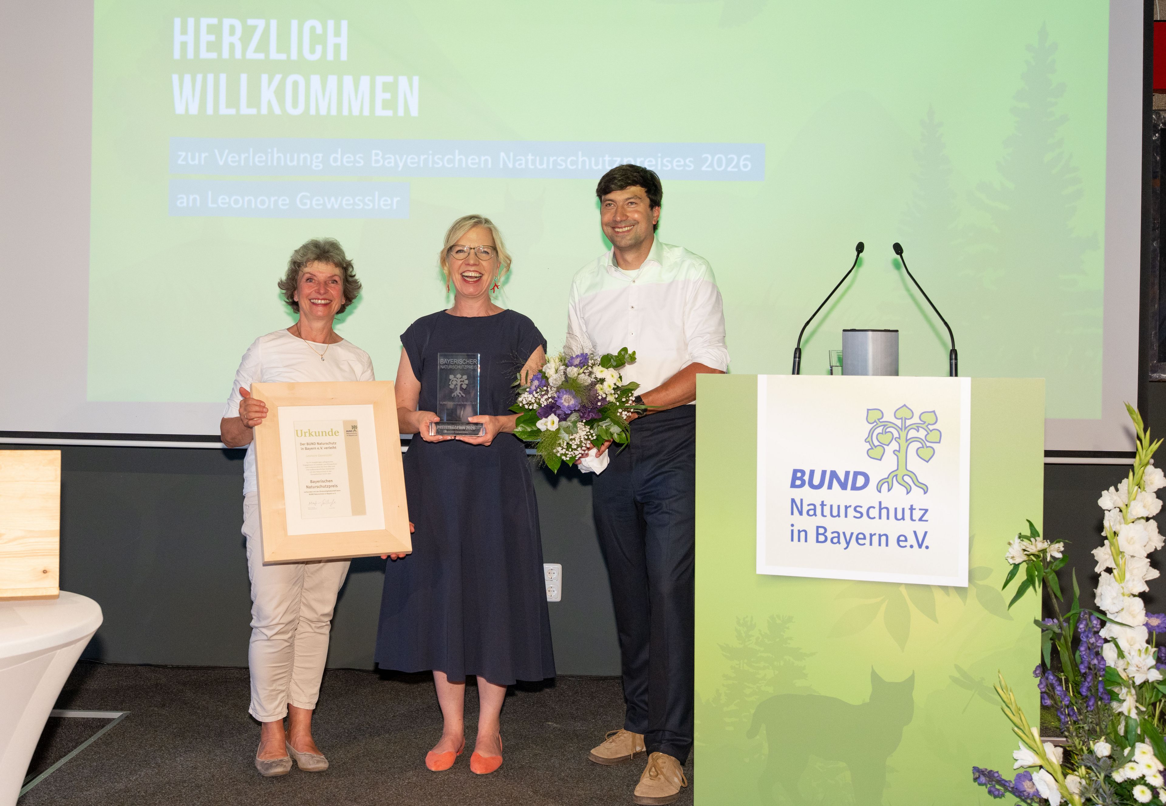 Verleihung des Bayerischen Naturschutzpreises an Leonore Gewessler (Foto: Heinrich Inkoferer).