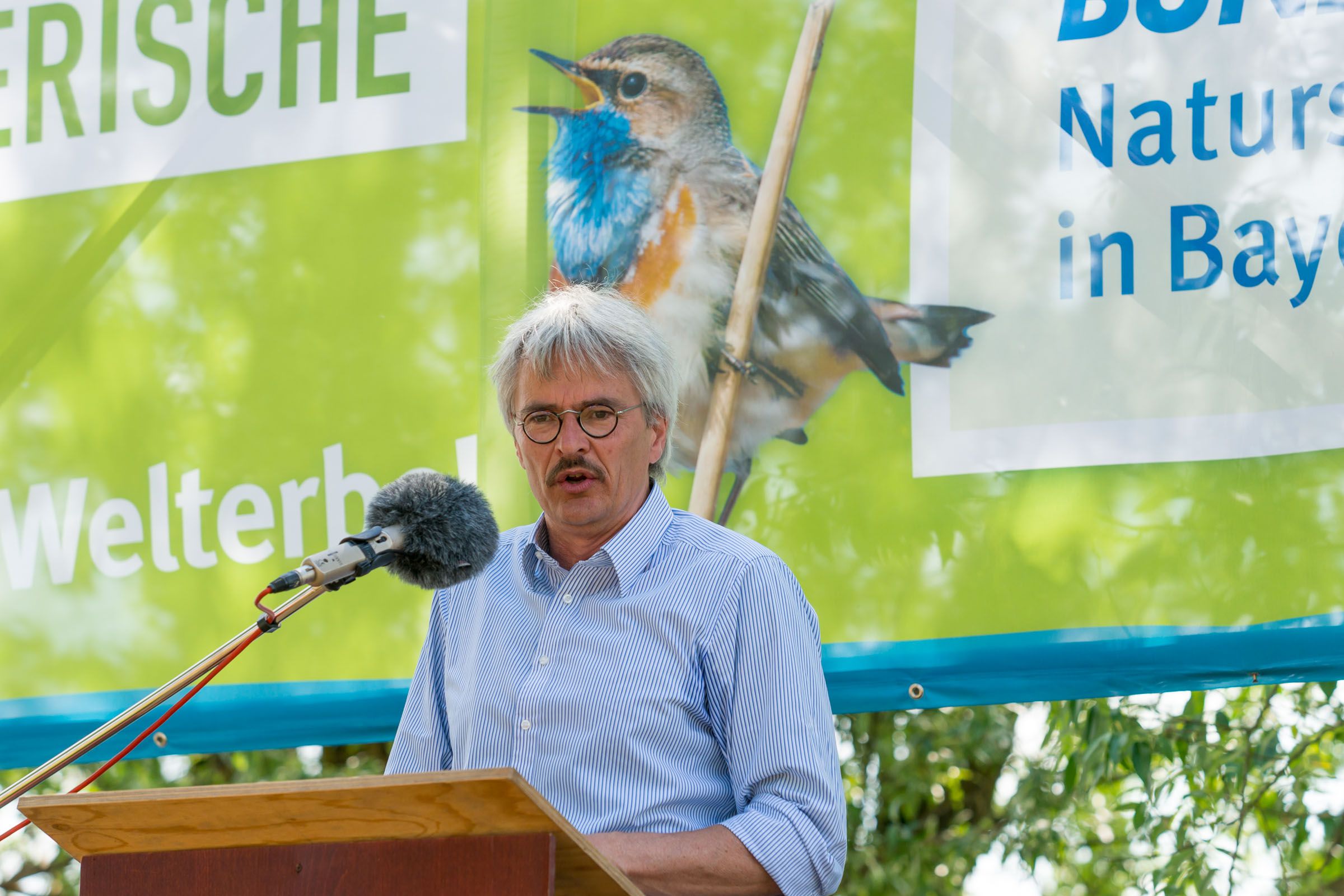 Der neue BN-Vorsitzende Richard Mergner betonte bei seiner Rede: „Wir haben hier an der Donau bewiesen, dass Bürgerwiderstand wirkt!“ (Foto: Heinrich Inkoferer).