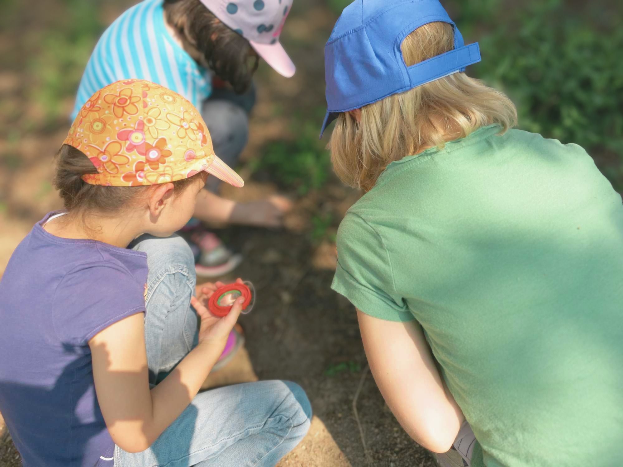 Kinder auf Entdeckungstour, Foto: Cornelia Schlosser