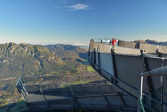 zwei gekreuzte Stahlplattformen am Osterfelderkopf