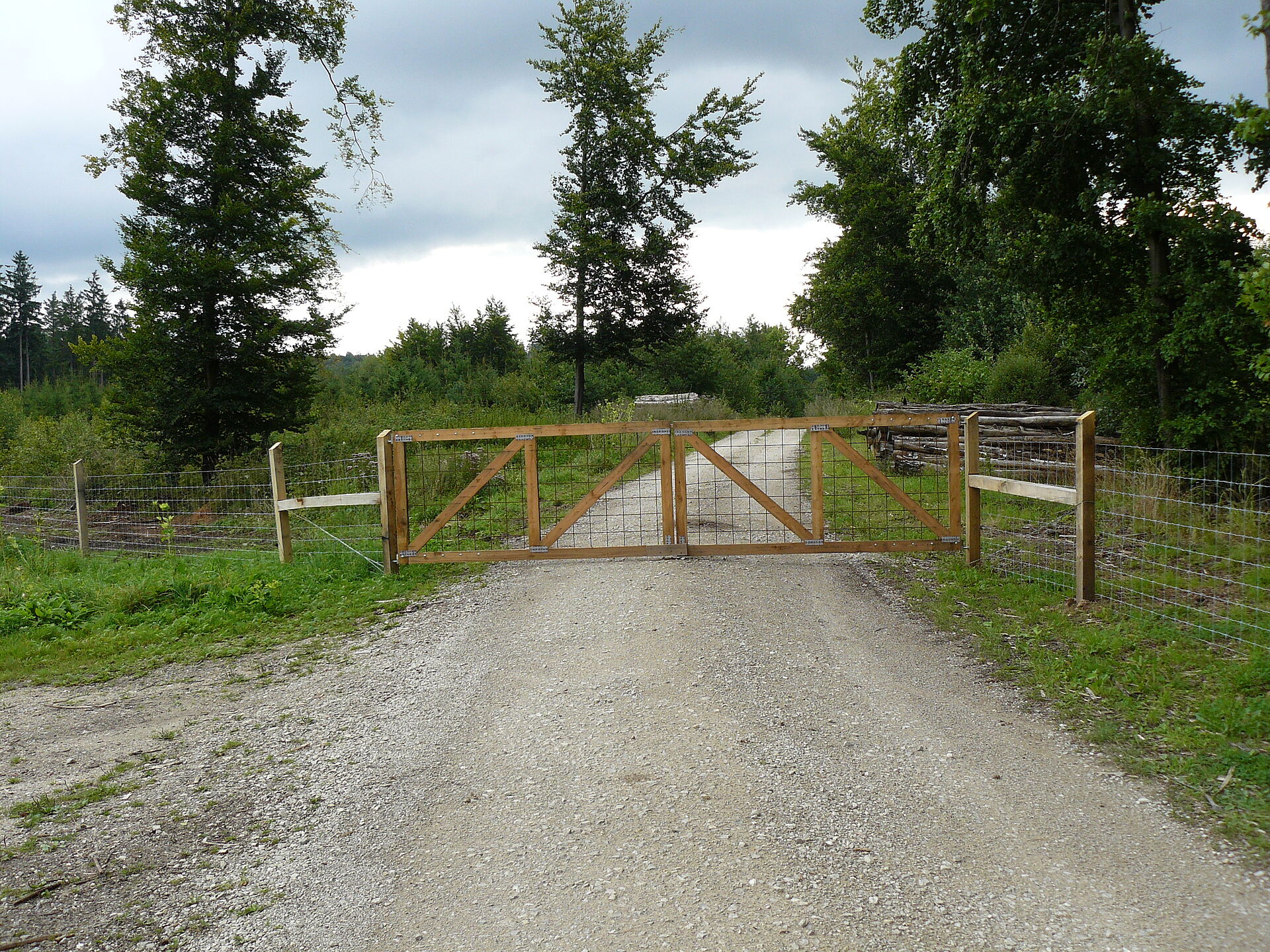 Ein Farmer Besitzt Einen 100m Langen Zaun Bayerns Wälder bald eingezäunt? - BUND Naturschutz in Bayern e.V.