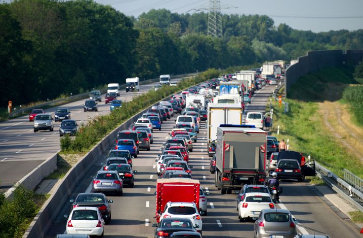 Die Verkehrsanbindung ist oft kein entscheidender Faktor bei der Arbeitsplatzsituation (Foto: VRD/fotolia.com)