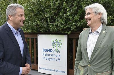 Die Landesvorsitzenden von AWO Thomas Beyer und BN Richrad Mergner (Foto: Isabel Krieger)