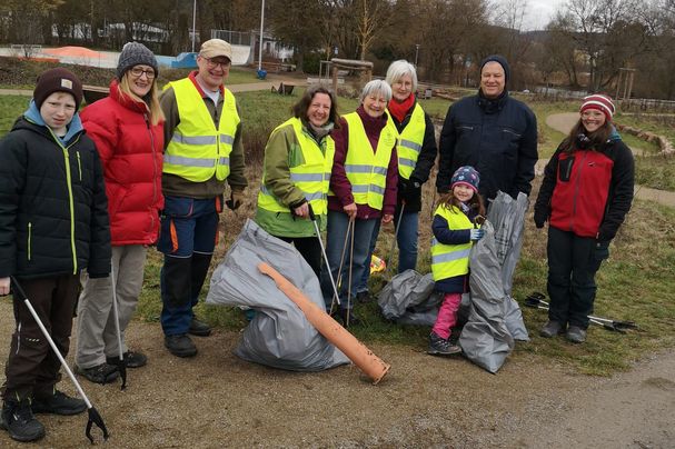 Die BN Aktiven beim Main-Clean-Up, Foto BN