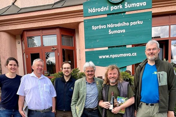 Treffen vor der Nationalparkverwaltungsstelle Sumava 
