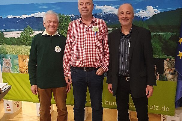 Der neue Vorstand der kreisgruppe Ebersberg des BUND Naturschutz, v.li. Franz Höcherl (Stellvertreter), Sepp Biesenberger (Kreisvorsitzender), Uwe Peters (Stellvertreter)