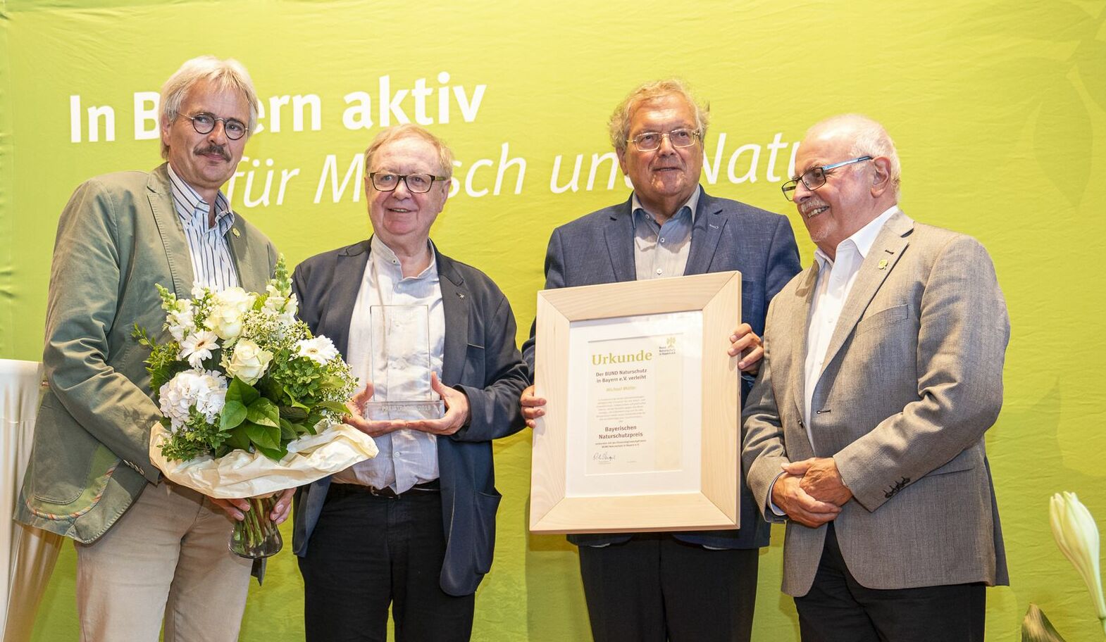 Im Bild: BN-Vorsitzender Richard Mergner, Michael Müller, BN-Ehrenvorsitzender Hubert Weiger, stellvertretender BN-Vorsitzender Hubert Weiger (Foto: Achim Schmidt). Im Bild: BN-Vorsitzender Richard Mergner, Michael Müller, BN-Ehrenvorsitzender Hubert Weiger, stellvertretender BN-Vorsitzender Hubert Weiger (Foto: Achim Schmidt).