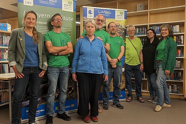 Das BN Team freut sich über eine erfolgreiche Ausstellungseröffnung, Foto Uwe Schlosser