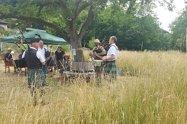 Die Kirkside Pipeband in den Lebendigen Gärten, Foto Ulrike Münz