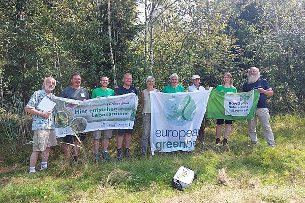 Besuch der Europaabgeordneten Jutta Paulus und des BN-Vorsitzenden Richard Mergner der Projektfläche „Michelbach“ im Projekt Quervernetzung