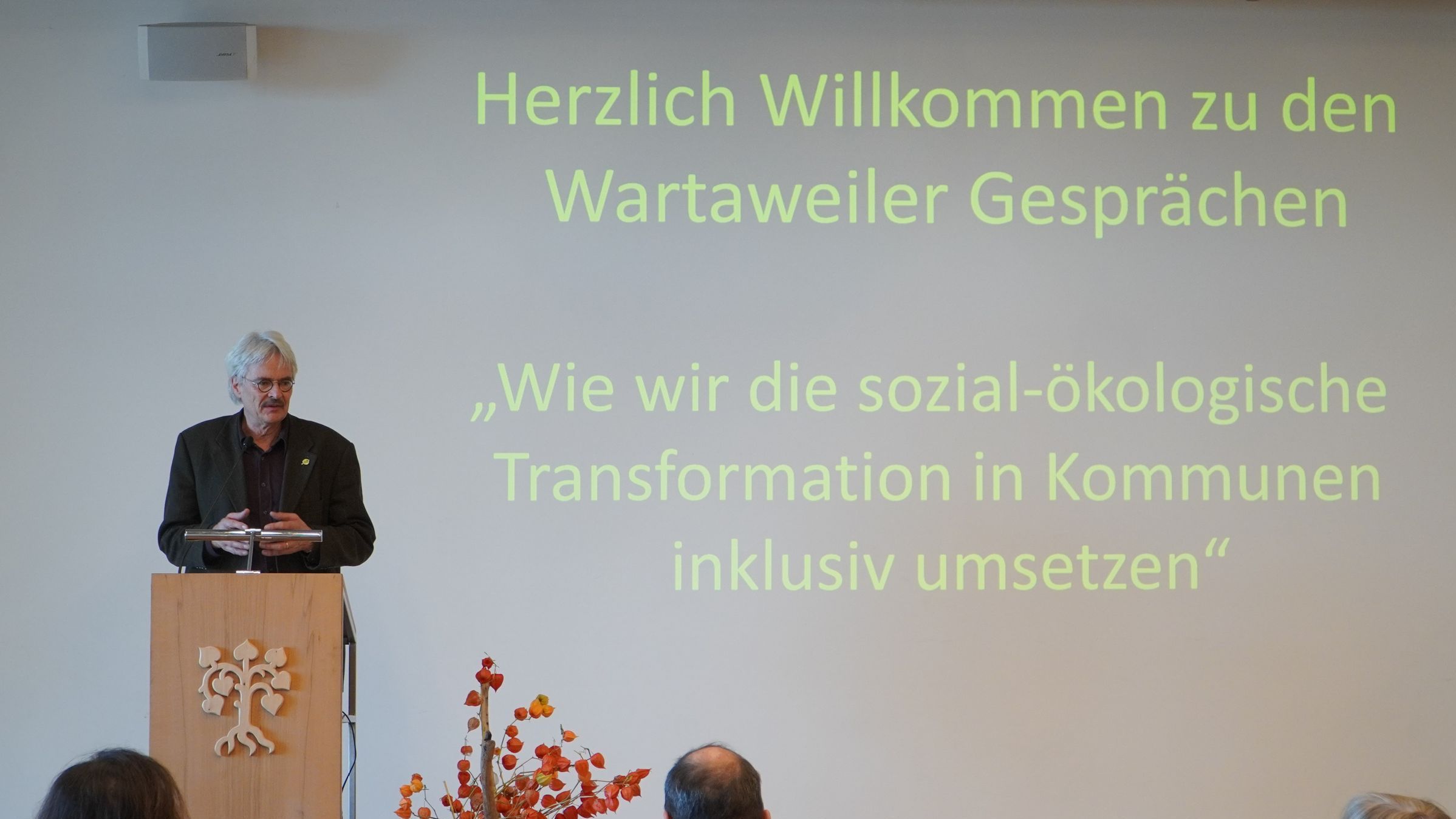 BN-Landesvorsitzender Richard Mergner bei der Eröffnung der Wartaweiler Gespräche 2024 (Bild: Anna Krumpholz) 