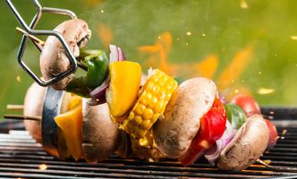 Ökologisch grillen (Foto: Jag_cz/fotolia.com)