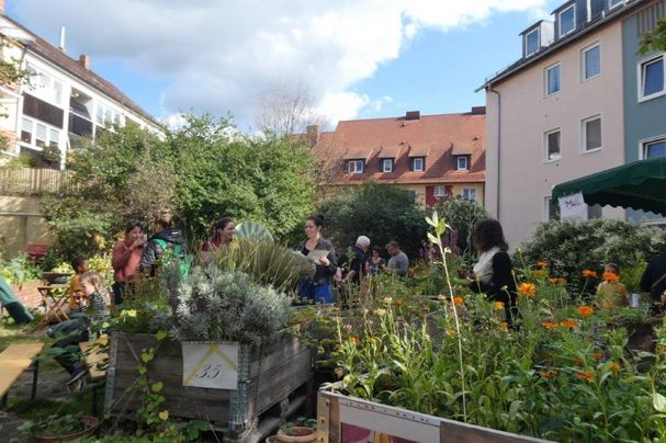 Hofgärtchen (Foto: Ingrid Treutter) Hofgärtchen