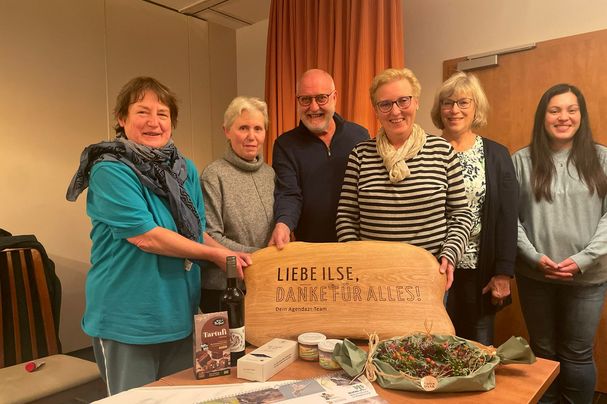 Im Bild von links nach rechts Rita Scheiner, Monika Scheiner, Erwin Scheiner, Ilse Krämer, Anna Steger, Carolin Dunst, Foto Thomas Schubert.
